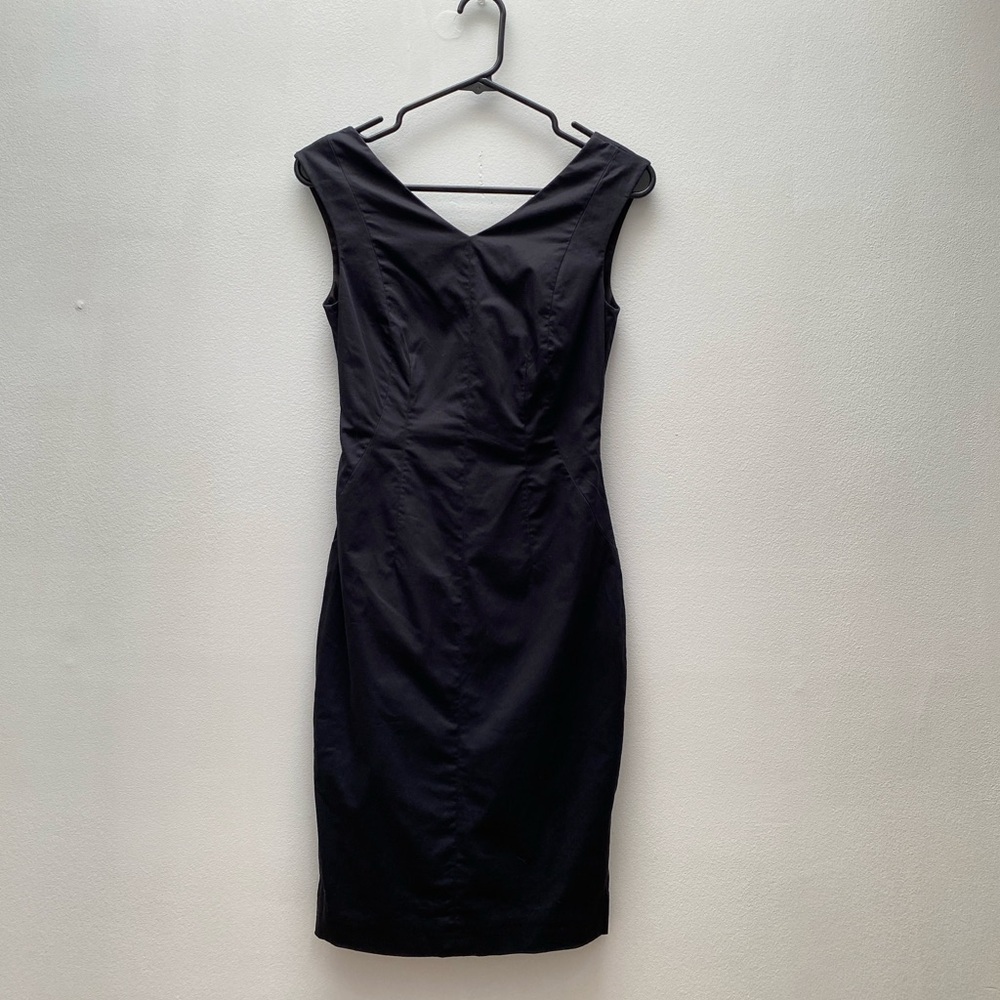 Club Monaco - Black Ruched V-Neck Sheath Midi Dress